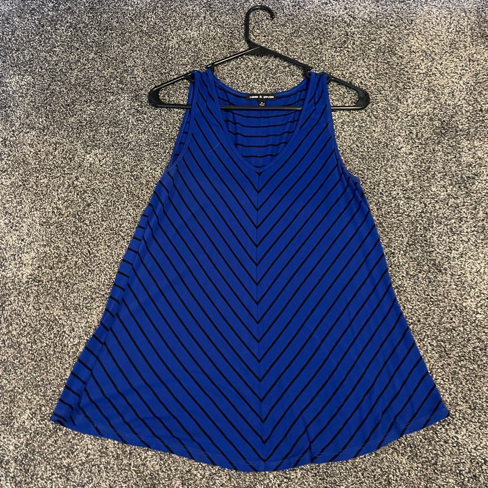 Cable and Gauge V neck tank - small